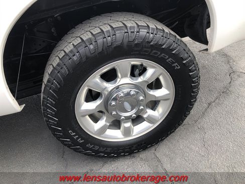 Used 2011 Ford F250 Lariat w/ Lariat Interior Pkg image 22