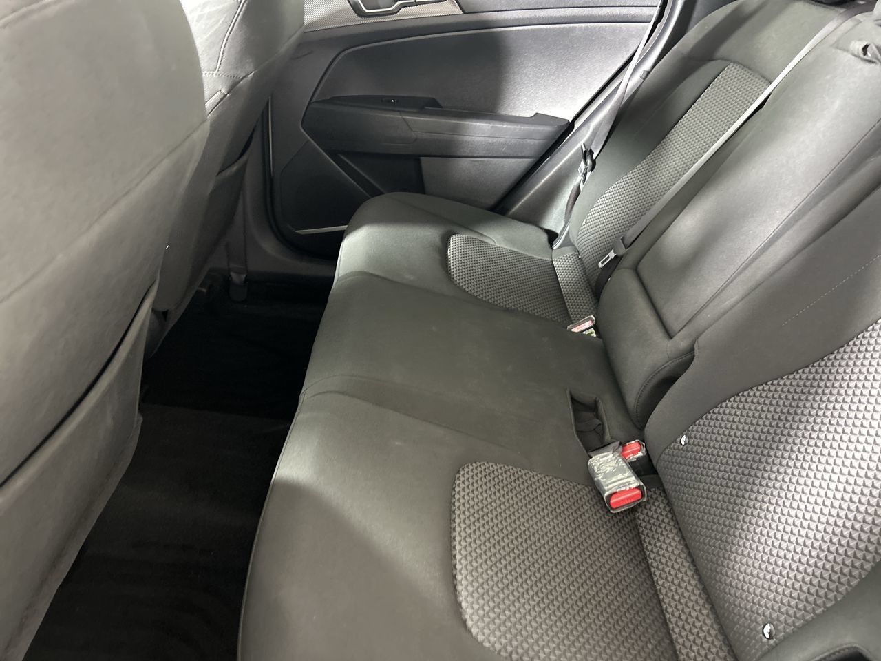 Used 2025 Kia Sportage LX FWD image 24