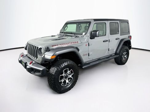 Used 2022 Jeep Wrangler Unlimited Rubicon w/ Cold Weather Group AWD/4WD image 3
