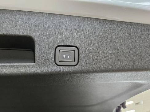 New 2026 GMC Acadia Denali Ultimate AWD/4WD image 15