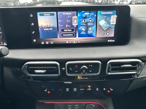 New 2026 Nissan Sentra SV w/ SV Convenience Package FWD image 33