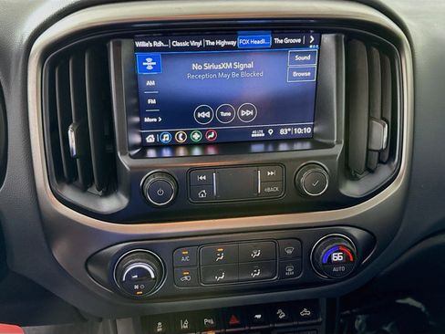 Used 2021 Chevrolet Colorado Z71 w/ Safety Package RWD image 18