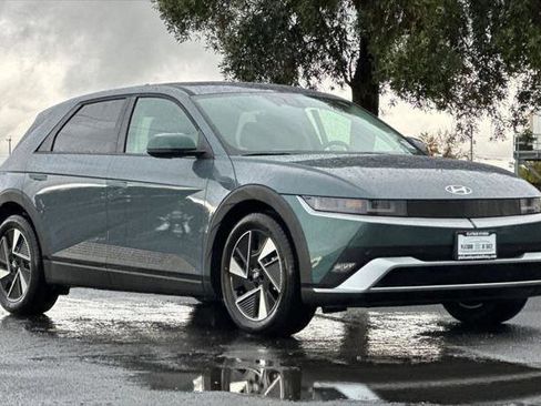 New 2026 Hyundai Ioniq 5 SEL image 2
