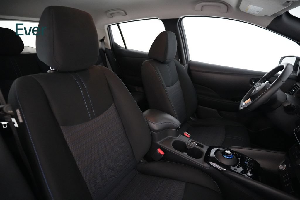 Used 2025 Nissan Leaf SV Plus FWD image 23