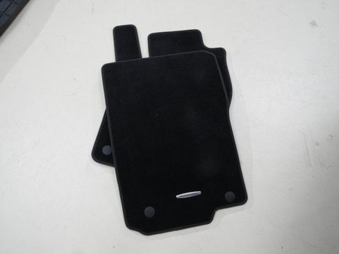 Used 2016 Mercedes-Benz GL 550 4MATIC image 72