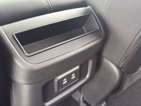 New 2026 Nissan Pathfinder SV image 15