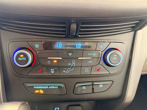 Used 2018 Ford Escape SEL image 12