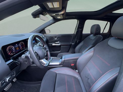 Certified 2025 Mercedes-Benz GLA 250 image 11