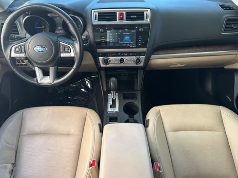 Used 2017 Subaru Outback 2.5i Limited AWD/4WD image 17