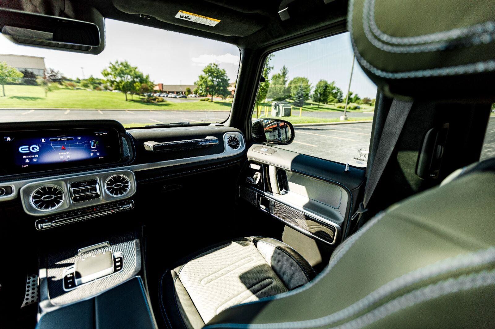 Certified 2025 Mercedes-Benz G 580 w/ EQ Technology image 9