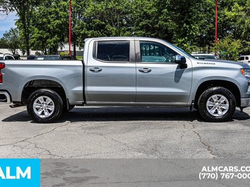 Used 2025 Chevrolet Silverado 1500 LT RWD image 10