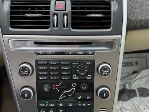 Used 2011 Volvo XC60 3.2 image 40