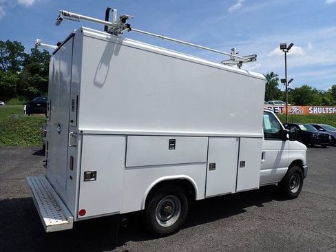 Used 2024 Ford E-350 and Econoline 350 Super Duty w/ Power Windows & Locks Group RWD image 7