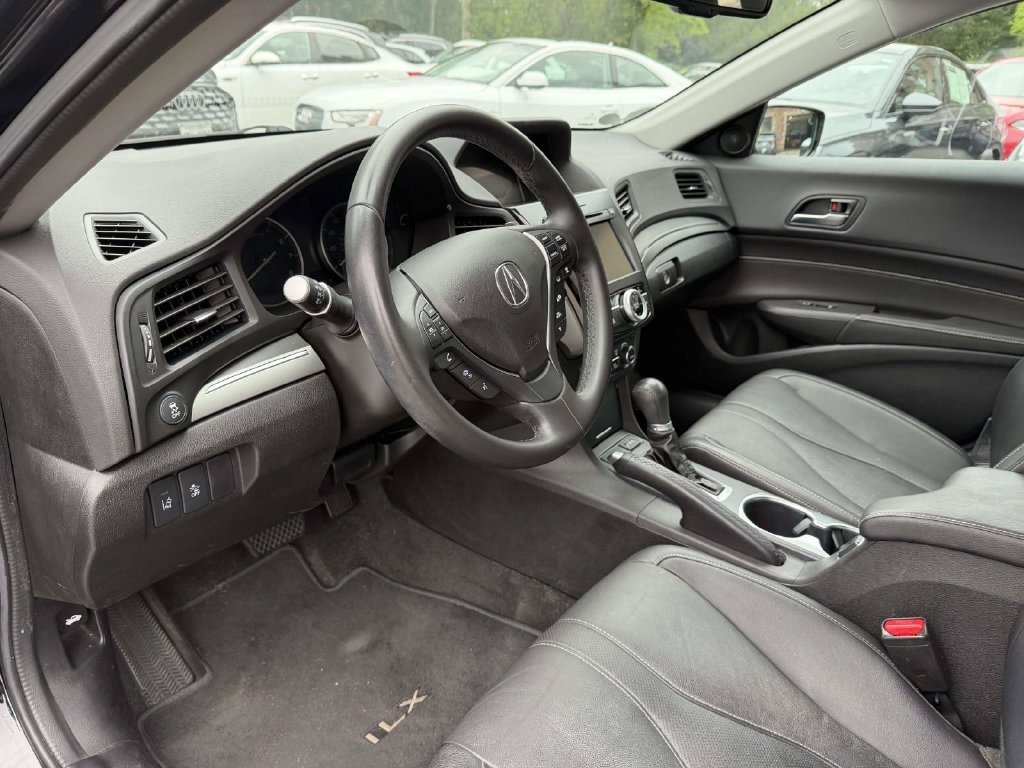 Used 2019 Acura ILX w/ Premium Package FWD image 18
