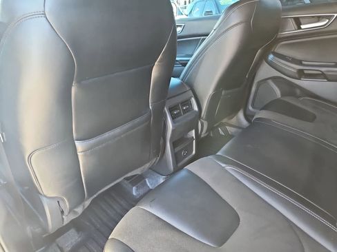 Used 2021 Ford Edge ST image 19
