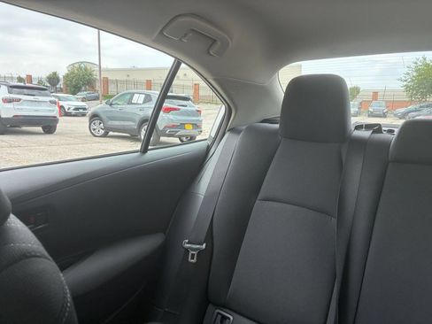 Used 2025 Toyota Corolla LE FWD image 34