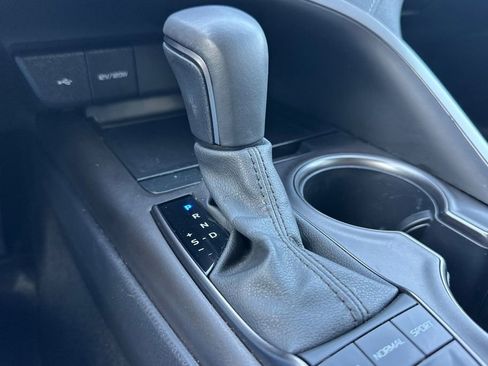 Used 2024 Toyota Camry SE image 22