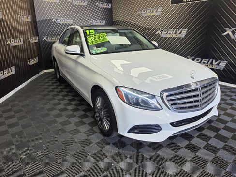 Used 2015 Mercedes-Benz C 300 4MATIC Sedan image 5