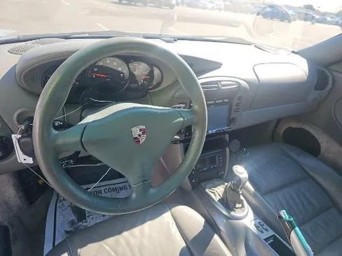 Used 2001 Porsche 911 Carrera 4 image 11