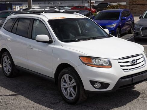 Used 2010 Hyundai Santa Fe SE FWD image 18