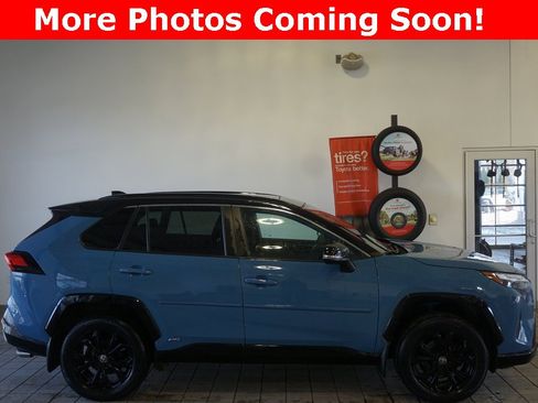 Used 2022 Toyota RAV4 XSE image 2