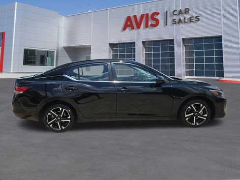 Used 2025 Nissan Sentra SV FWD image 7