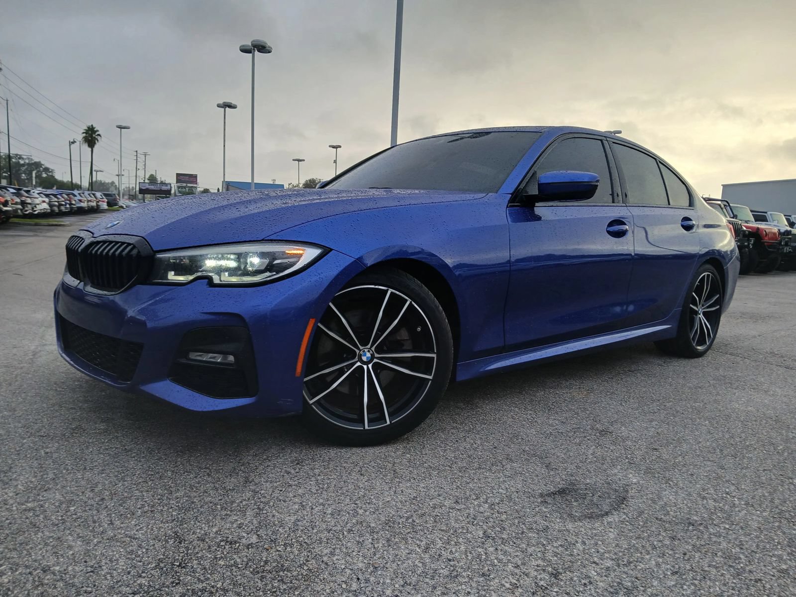 Used 2020 BMW 330i Sedan w/ M Sport Package RWD image 1