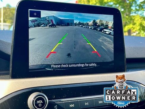 Used 2022 Ford Escape SE w/ SE Sport Appearance Package image 27