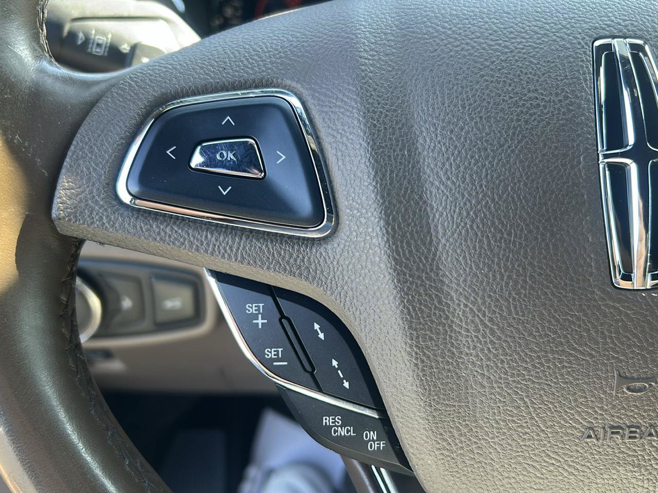 Used 2018 Lincoln MKC Reserve AWD/4WD image 16