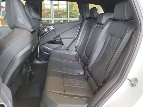 New 2026 BMW X3 xDrive30i w/ Convenience Package AWD/4WD image 27