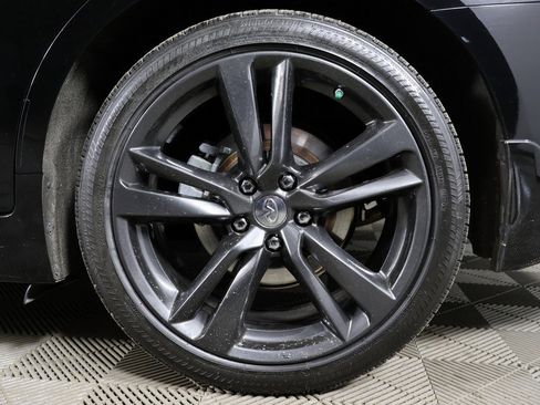 Used 2019 INFINITI Q50 Signature Edition w/ Cargo Package (L96) image 18