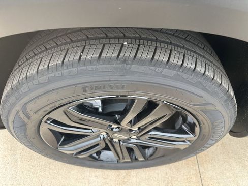New 2026 Chevrolet Trax ACTIV FWD image 30