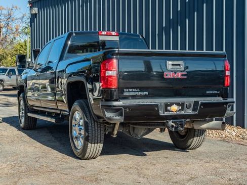 Used 2019 GMC Sierra 2500 Denali w/ Duramax Plus Package image 4