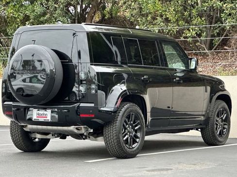 New 2026 Land Rover Defender 110 X-Dynamic SE image 5