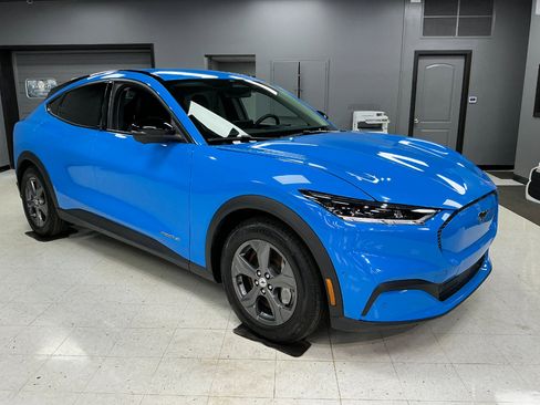 Used 2023 Ford Mustang Mach-E Select image 2