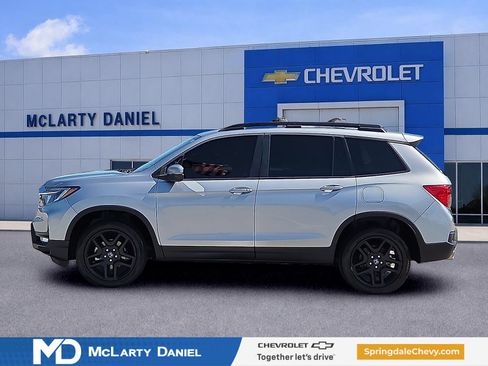 Used 2023 Honda Passport EX-L image 3