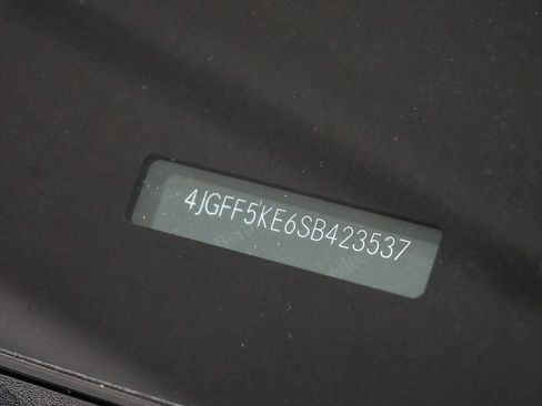 Used 2025 Mercedes-Benz GLS 450 4MATIC image 30