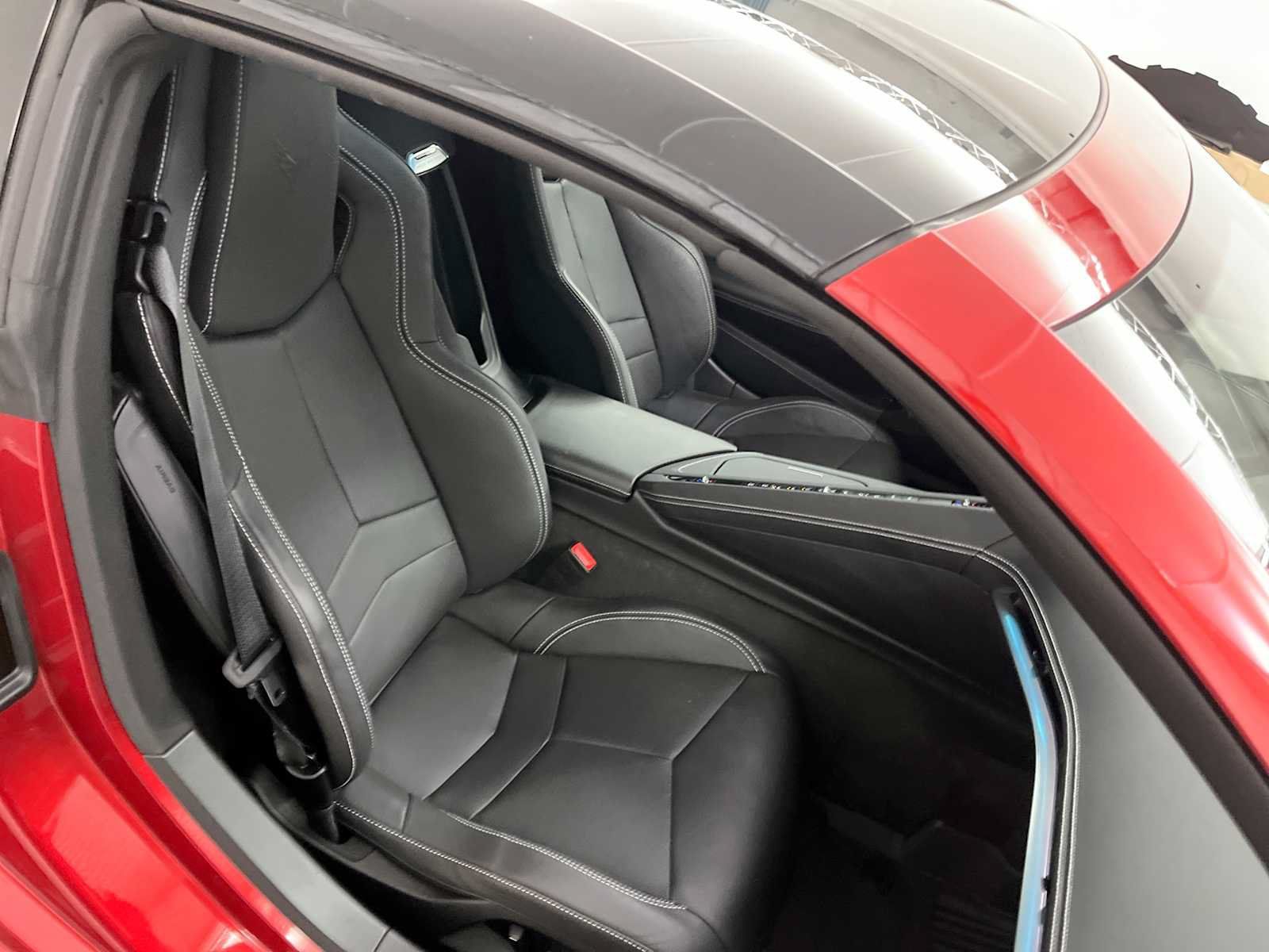 Used 2024 Chevrolet Corvette Stingray Coupe RWD image 30