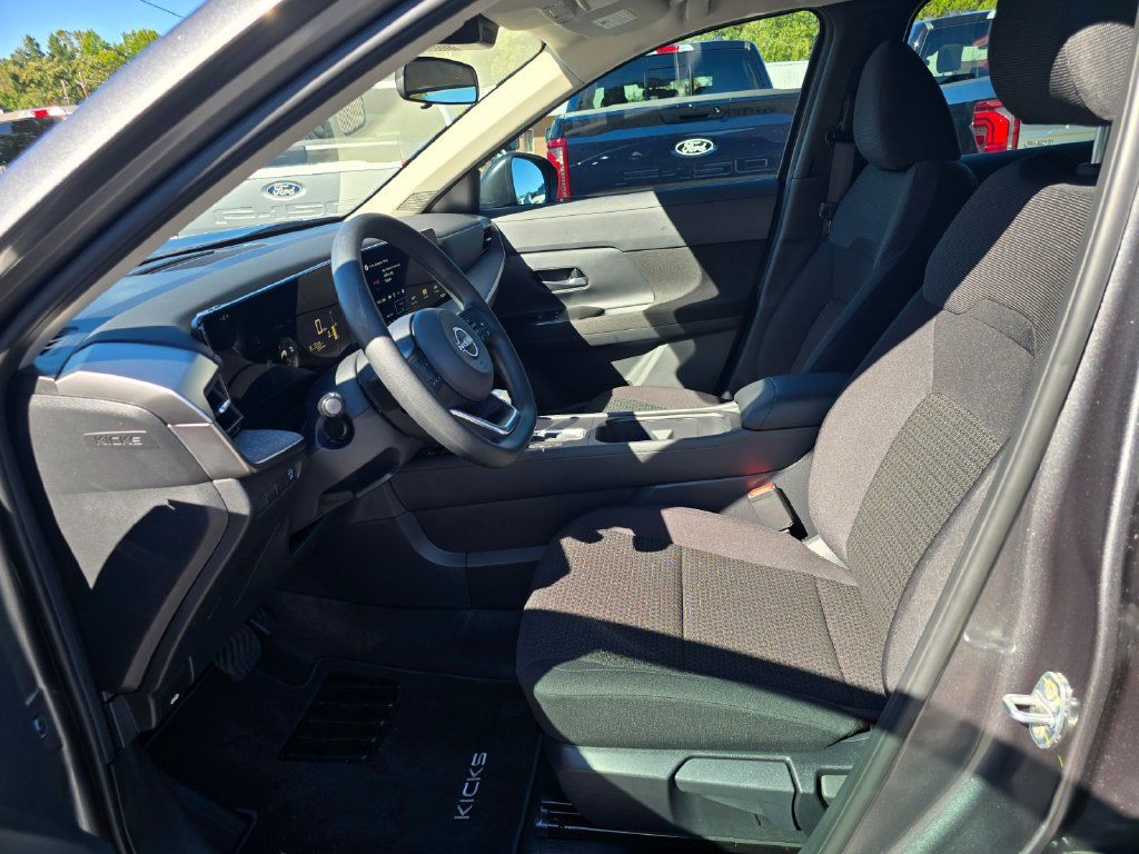 Used 2026 Nissan Kicks S FWD image 9