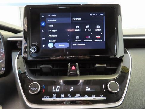 Used 2024 Toyota Corolla LE image 23