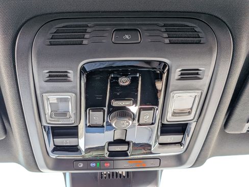 New 2026 GMC Yukon Denali Ultimate AWD/4WD image 34
