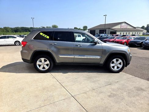 Used 2012 Jeep Grand Cherokee Laredo image 4