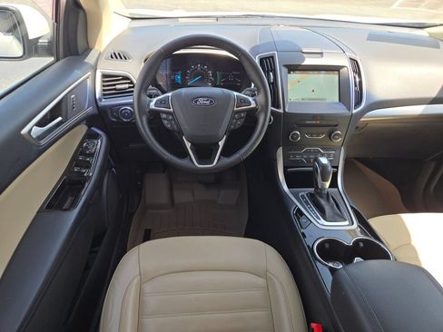 Used 2018 Ford Edge SEL w/ Equipment Group 201A AWD/4WD image 17