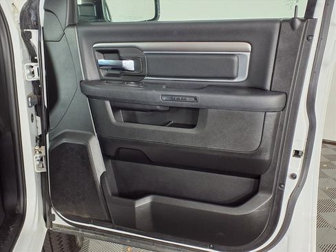 Used 2021 RAM 1500 Classic Warlock w/ Electronics Group image 8
