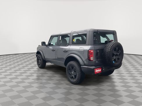 New 2025 Ford Bronco 4-Door image 2