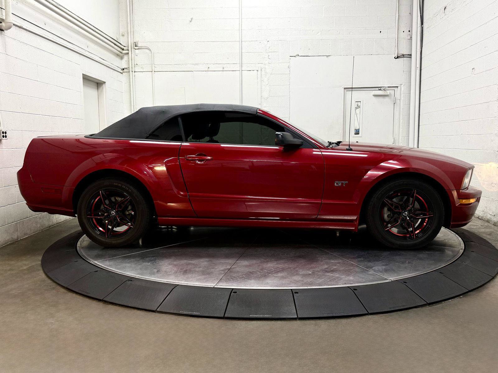 Used 2007 Ford Mustang GT RWD image 18