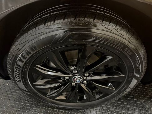 Used 2024 Buick Envista Sport Touring w/ Convenience II Package FWD image 20