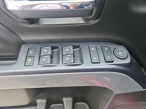 Used 2019 Chevrolet Silverado 2500 LT w/ LT Convenience Package image 11