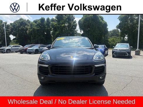 Used 2017 Porsche Cayenne S AWD/4WD image 8