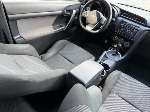 Used 2012 Scion tC FWD image 22
